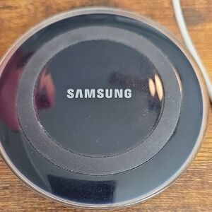 Samsung Black Wireless Charging Pad